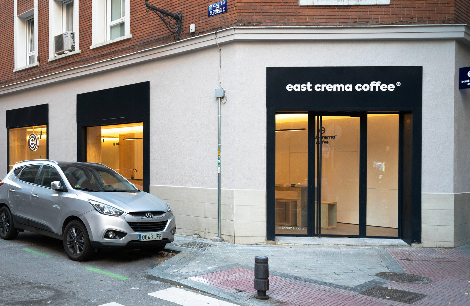 East Crema Coffee Alfonso